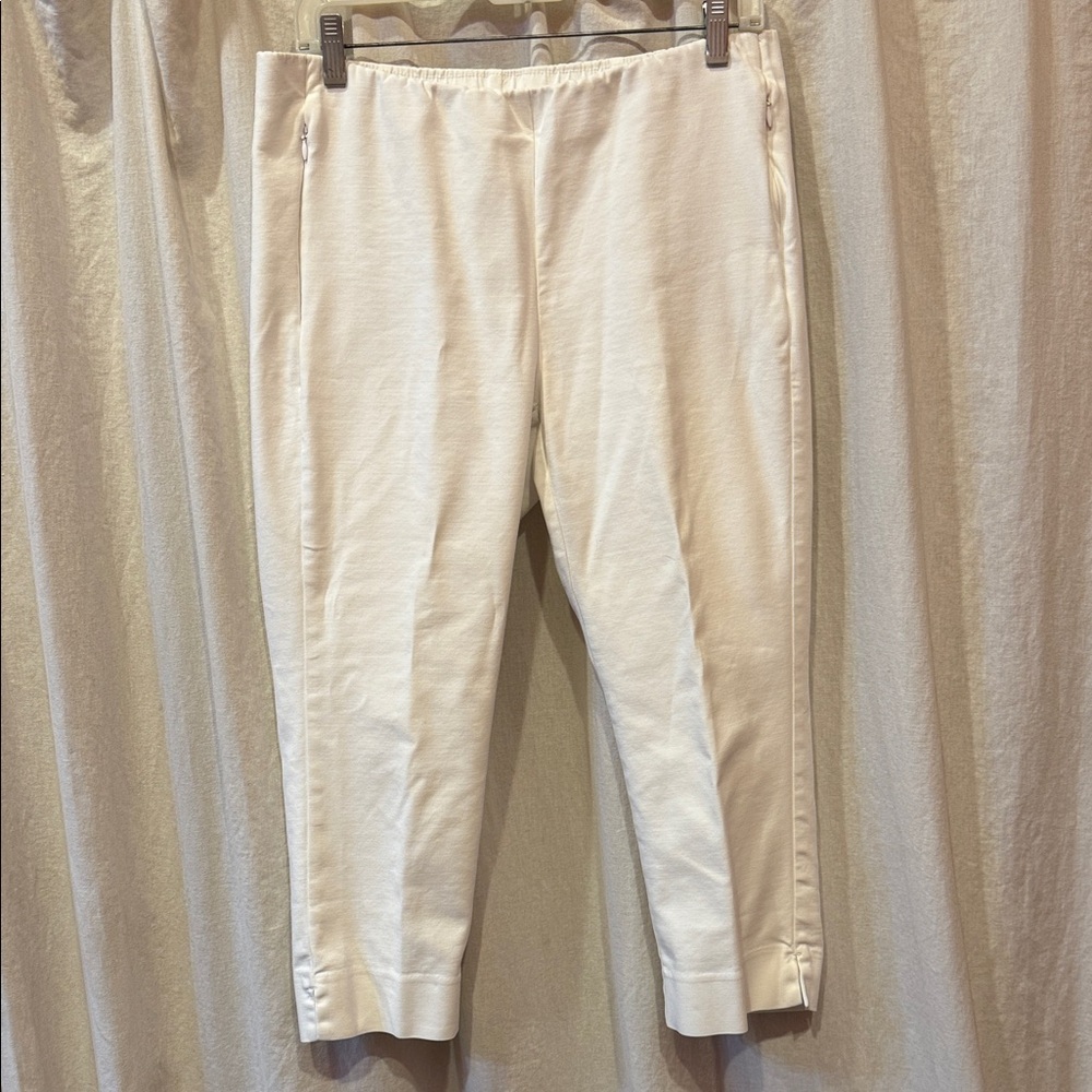 ⚜️ J JILL white capri pants size 12 petite